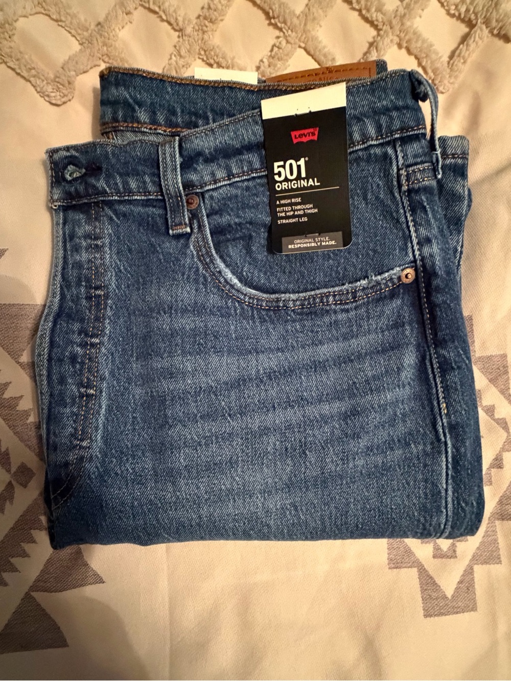 Levi’s 501 Original Fit Women’s Jeans - Picture 5 of 15